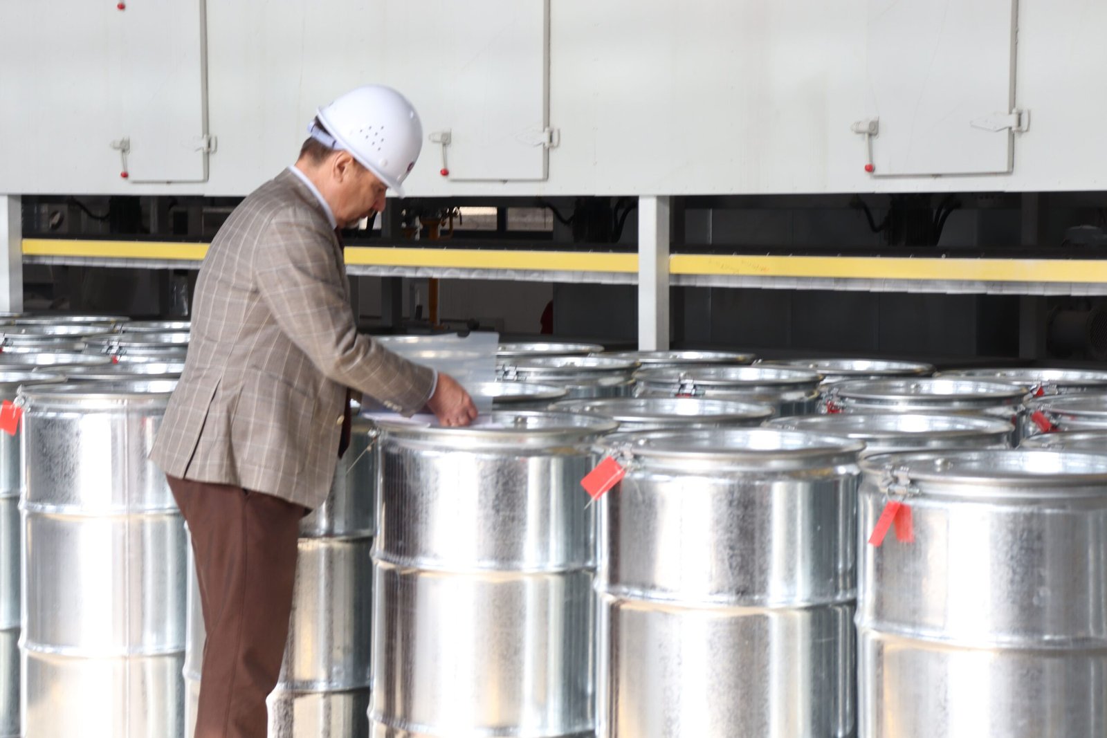 Molecular sieves for oxygen plants